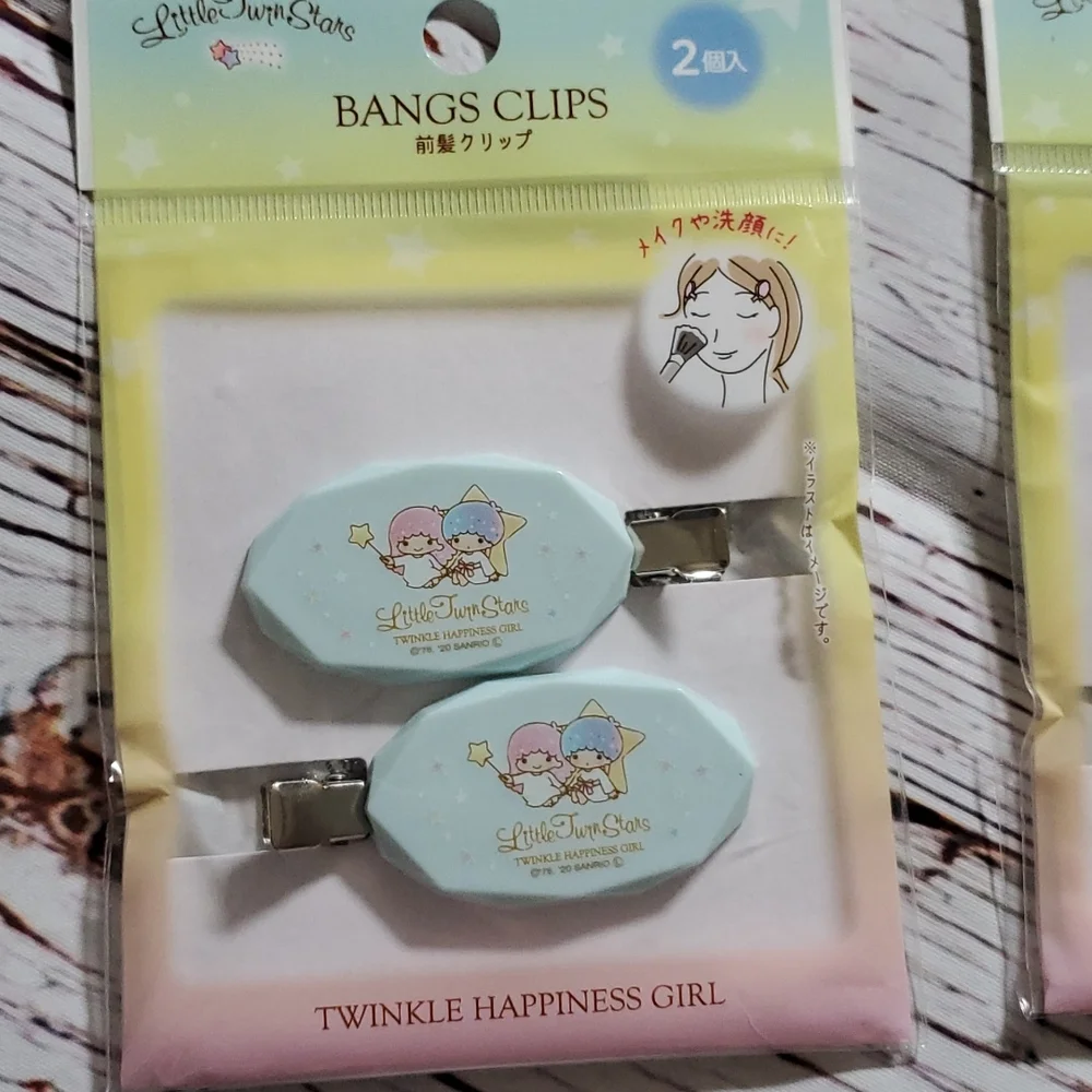 🆕️ SANRIO LITTLE TWIN STARS GIRLS HAIR CLIPS (2 PAIRS) 💙💕
